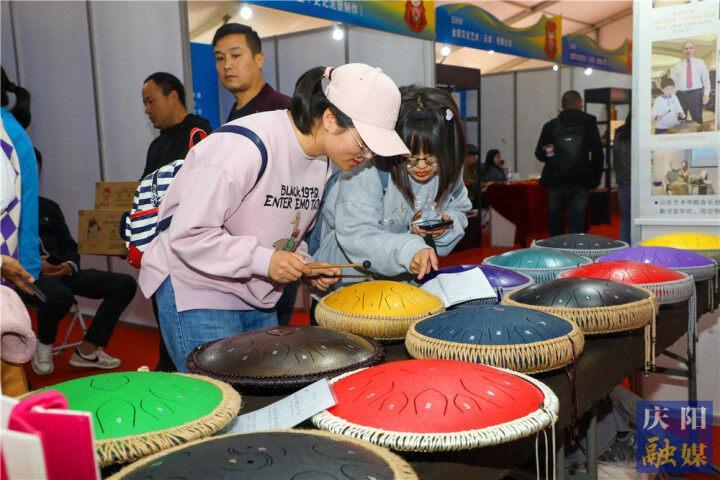 【攝影報道】海量特色民俗產(chǎn)品匯聚全國民俗文化邀請展